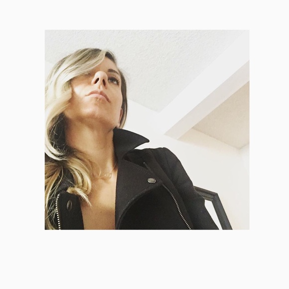 J E N N M I X L A :: Meet the Posher - Picture 2 of 8